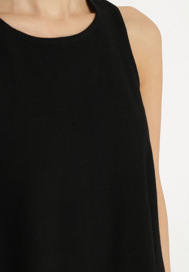 Born2be - Czarny Rozkloszowany Top z Lnem i Bawełną Sonadrea. Okazja: na co dzień. Kolor: czarny. Materiał: bawełna, len. Styl: elegancki, casual