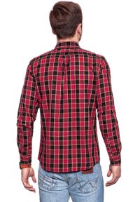 Wrangler - KOSZULA WRANGLER LS 1PKT BUTTON DOWN SALSA RED W5874NQWN. Typ kołnierza: button down. Kolor: czarny. Materiał: materiał #9