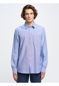Big-Star - Koszula męska z tkaniny typu oxford niebieska Trixi 401. Okazja: na co dzień. Kolor: niebieski. Materiał: tkanina. Wzór: gładki. Styl: casual, klasyczny #6