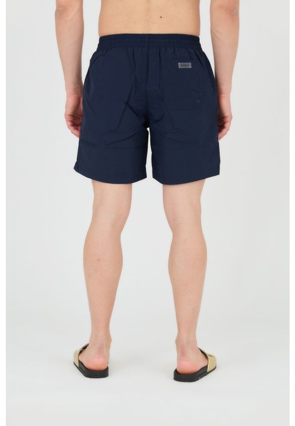 Guess - GUESS Szorty kąpielowe męskie granatowe, Rozmiar S. Kolor: niebieski. Materiał: poliamid