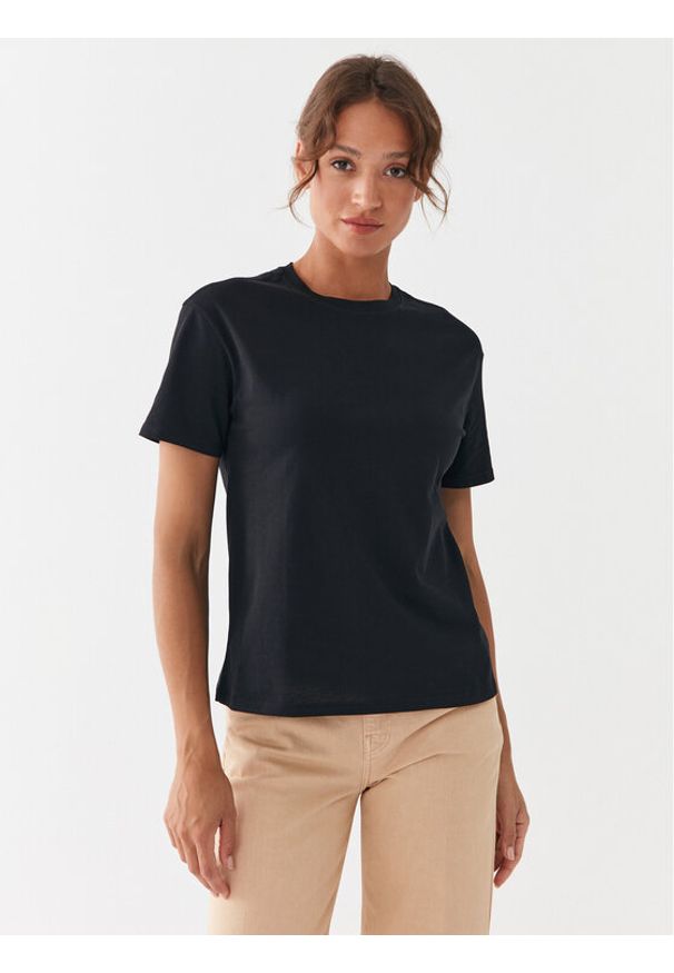 United Colors of Benetton - United Colors Of Benetton T-Shirt 3096D102O Czarny Regular Fit. Kolor: czarny. Materiał: bawełna