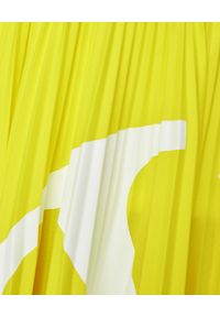 VALENTINO - Żółta plisowana spódnica VLogo. Stan: podwyższony. Kolor: żółty. Materiał: materiał. Wzór: aplikacja #3