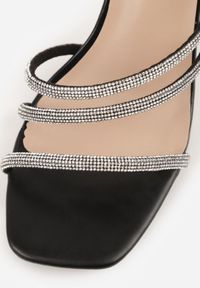 Renee - Czarne Sandały na Szpilce z Paskami z Cyrkonii Miefia. Okazja: na imprezę. Zapięcie: pasek. Kolor: czarny. Wzór: aplikacja. Sezon: lato. Obcas: na szpilce. Styl: elegancki, klasyczny #7