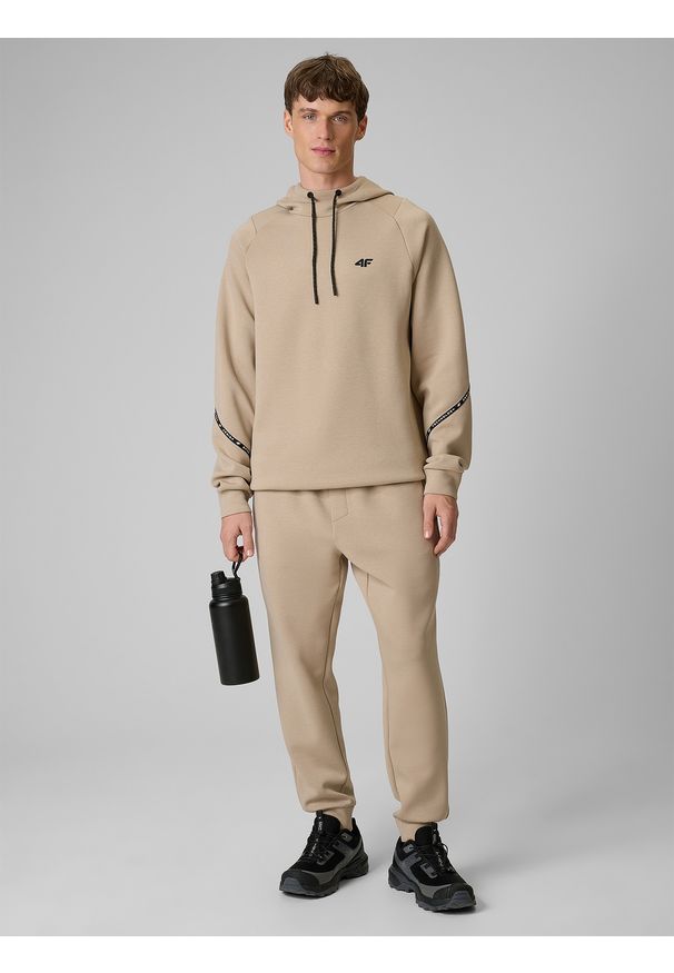 4f - 4F Bluza dresowa regular z kapturem męska - beżowa XL. Okazja: na co dzień. Typ kołnierza: kaptur. Kolor: beżowy. Materiał: dresówka. Długość rękawa: raglanowy rękaw. Styl: casual