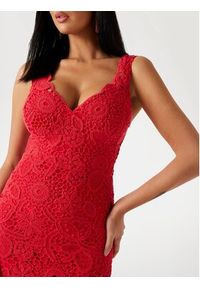 Guess Sukienka 175957 Czerwony Classic Fit. Kolor: czerwony