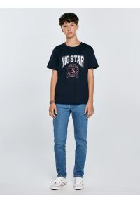 Big-Star - Koszulka chłopięca z nadrukiem granatowa Mauter 403. Okazja: na co dzień. Kolor: niebieski. Materiał: jeans, dzianina. Wzór: nadruk. Styl: młodzieżowy, klasyczny, casual #5