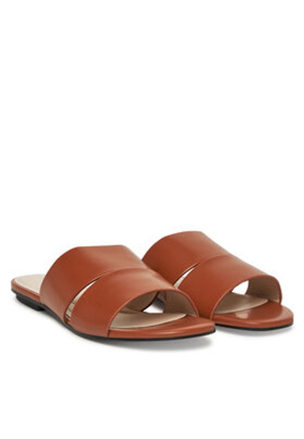 Calvin Klein Klapki Flat Slide - Lth 2 Straps HW0HW02365 Brązowy. Kolor: brązowy. Materiał: skóra