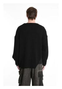 La Haine Inside Us Sweter | 3K M1111 | Mężczyzna | Czarny. Okazja: na co dzień. Kolor: czarny. Materiał: wełna, wiskoza, akryl. Sezon: lato. Styl: casual, elegancki