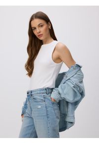 Reserved - Jeansy mom fit - niebieski. Kolor: niebieski