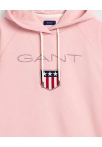 GANT - Różowa bluza z kapturem i logo. Typ kołnierza: kaptur. Kolor: różowy, wielokolorowy, fioletowy. Materiał: prążkowany. Długość rękawa: raglanowy rękaw #3