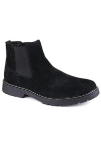 Skórzane zamszowe buty sztyblety męskie wsuwane czarne Filippo MBT5003. Zapięcie: bez zapięcia. Kolor: czarny. Materiał: skóra, zamsz