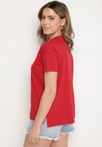Born2be - Bordowy Klasyczny T-shirt Oversize z Bawełny Zivassa. Okazja: na co dzień. Kolor: czerwony. Materiał: bawełna. Styl: klasyczny #5