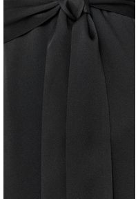 TwinSet - Twinset Sukienka kolor czarny mini prosta. Okazja: na co dzień. Kolor: czarny. Materiał: tkanina. Długość rękawa: długi rękaw. Wzór: gładki. Typ sukienki: proste. Styl: casual. Długość: mini #4