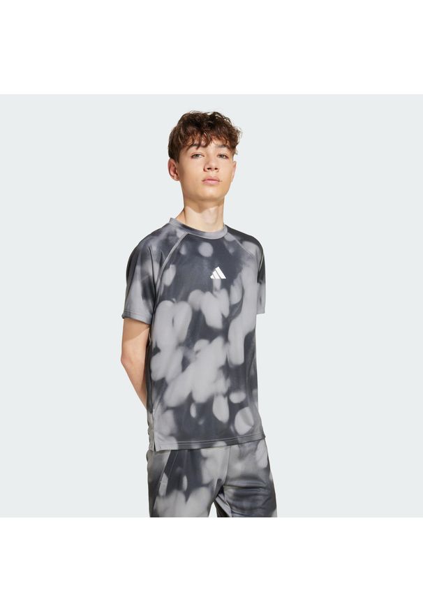 Adidas - Koszulka Training Tee With Allover Graphic Kids. Kolor: czarny, szary, wielokolorowy. Materiał: materiał