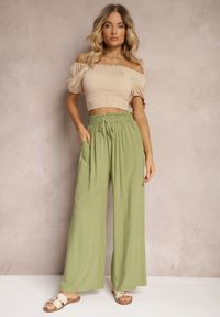 Renee - Jasnozielone Spodnie z Bawełny Typu Palazzo High Waist z Gumką w Talii Nelsaria. Stan: podwyższony. Kolor: zielony. Materiał: bawełna. Sezon: lato #3