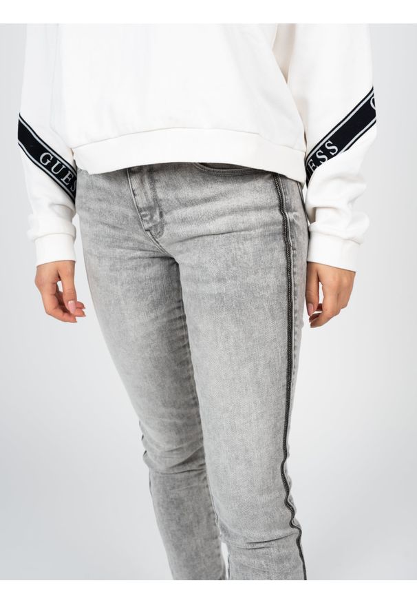 Guess Jeansy "Skinny Mid" | W2BAJ3D4TA1 | Kobieta | Szary. Kolor: szary. Długość: długie. Sezon: lato. Styl: vintage, klasyczny