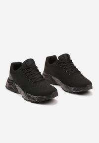 Born2be - Czarne Buty Sportowe Sznurowane Sneakersy z Ozdobną Podeszwą Rishna. Zapięcie: sznurówki. Kolor: czarny. Wzór: aplikacja #2