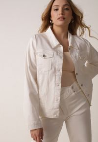 Born2be - Biała Bawełniana Kurtka Jeansowa Perimea. Kolor: biały. Materiał: bawełna, jeans #4