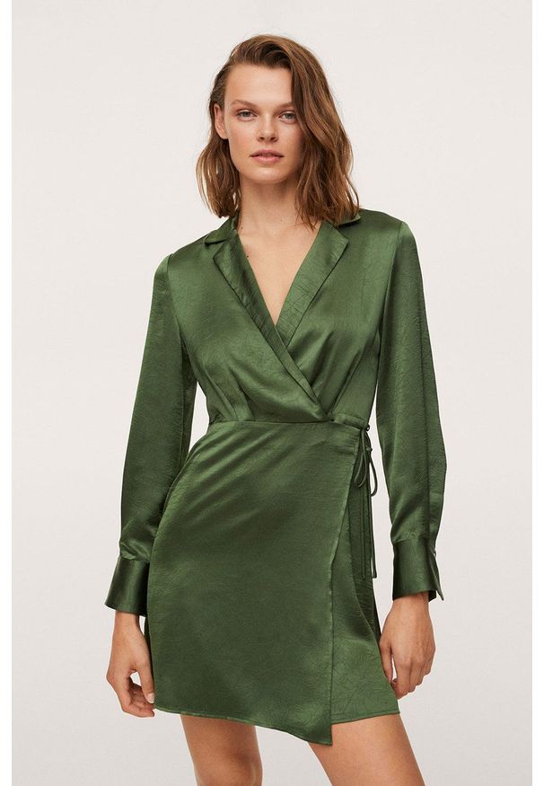 mango - Mango - Sukienka Sabrina. Kolor: zielony. Materiał: włókno. Długość rękawa: długi rękaw. Typ sukienki: rozkloszowane. Długość: mini
