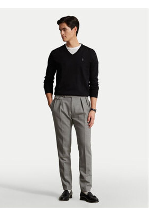 Polo Ralph Lauren Sweter Ls Sf Vn Pp 710670789003 Czarny Regular Fit. Typ kołnierza: polo. Kolor: czarny. Materiał: bawełna