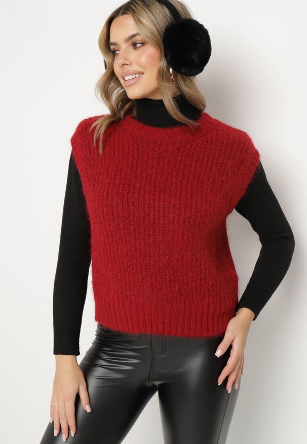 Born2be - Bordowa Prążkowana Kamizelka z Wełną w Stylu Sweterka Sintille. Kolor: czerwony. Materiał: prążkowany, wełna. Wzór: aplikacja, prążki. Styl: elegancki