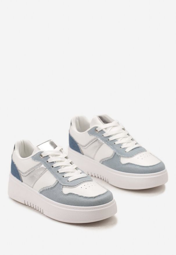 Born2be - Biało-Niebieskie Sneakersy na Grubej Podeszwie z Brokatowymi Wstawkami Qmalthea. Nosek buta: okrągły. Zapięcie: sznurówki. Kolor: biały. Materiał: materiał. Obcas: na obcasie. Wysokość obcasa: niski
