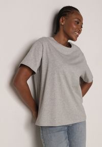 Born2be - Szary T-shirt z Bawełny Typu Oversize Nedika. Okazja: na co dzień. Kolor: szary. Materiał: bawełna. Styl: casual, klasyczny #1