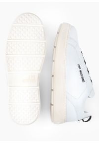 Love Moschino - Sneakersy damskie LOVE MOSCHINO JA15824G0GIA0-100. Okazja: do pracy, na spacer, na co dzień. Kolor: biały. Sport: turystyka piesza