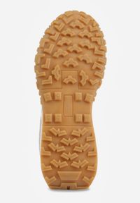 Born2be - Białe Sneakersy z Abstrakcyjną Podeszwą z Tłoczeniem i Ozdobnymi Paskami Emaliane. Okazja: na co dzień. Zapięcie: pasek. Kolor: biały #9