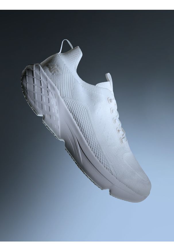 4f - 4F Niskie sneakersy sportowe VELOCORE damskie - białe 38. Okazja: na co dzień. Zapięcie: sznurówki. Kolor: biały. Materiał: guma, dzianina. Szerokość cholewki: normalna