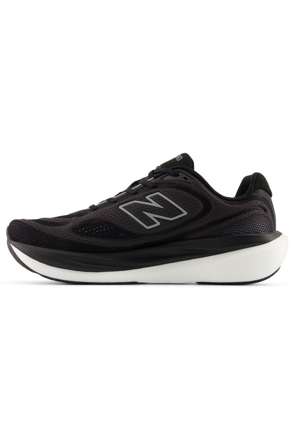 Buty męskie New Balance Infinion 1080 v15 M10802FR – czarne. Okazja: na co dzień. Kolor: czarny. Materiał: guma. Szerokość cholewki: normalna. Sport: fitness, bieganie