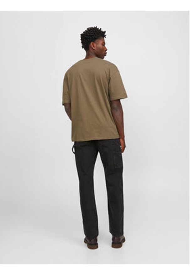 Jack & Jones - Jack&Jones T-Shirt Bradley 12249319 Brązowy Regular Fit. Kolor: brązowy. Materiał: bawełna