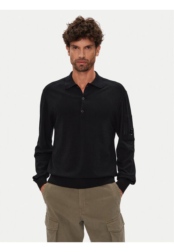 C.P. Company Sweter 19CMKN038A005528A Czarny Regular Fit. Kolor: czarny. Materiał: wełna