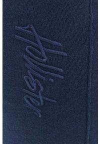 Hollister Co. spodnie dresowe męskie kolor granatowy z aplikacją. Kolor: niebieski. Materiał: dresówka. Wzór: aplikacja #3