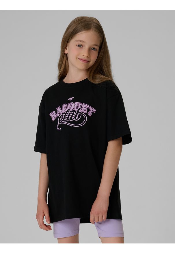 4f - 4F T-shirt oversize z nadrukiem dziewczęcy - czarny 134/140 (8-10 lat). Okazja: na co dzień. Kolor: czarny. Materiał: bawełna, dzianina. Wzór: nadruk. Sezon: lato. Styl: casual