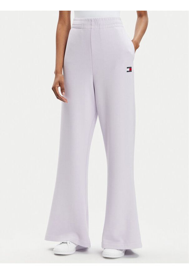Tommy Jeans Spodnie dresowe DW0DW17312 Fioletowy Wide Leg. Kolor: fioletowy. Materiał: wiskoza