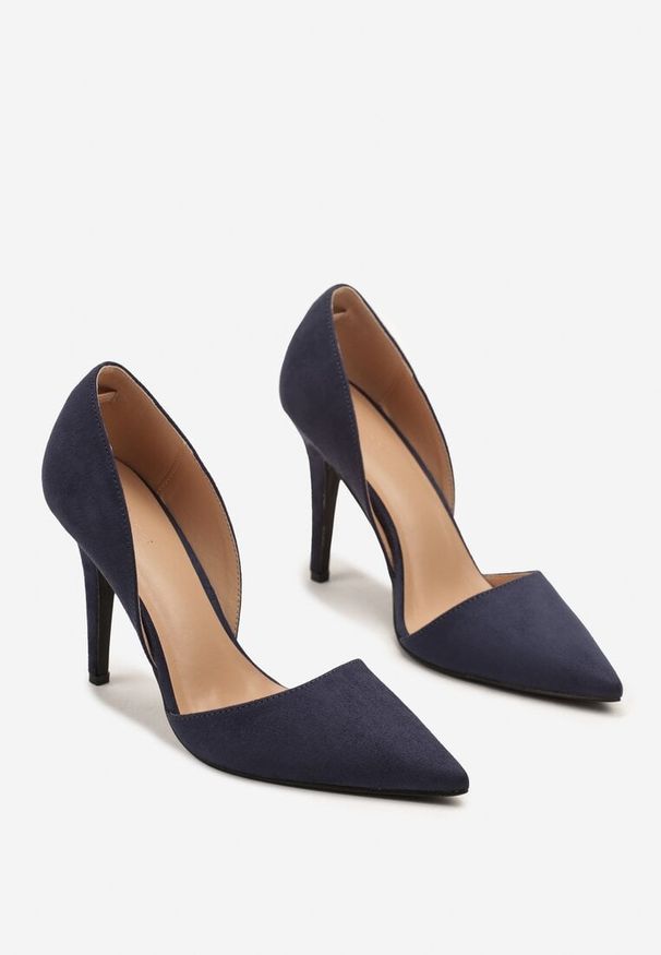 Renee - Granatowe Szpilki z Ozdobnymi Wycięciami Rriana. Okazja: na co dzień, na spacer. Kolor: niebieski. Materiał: jeans. Obcas: na szpilce. Styl: klasyczny, casual, elegancki