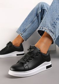 Born2be - Czarne Sneakersy Bokoria. Kolor: czarny. Materiał: materiał, skóra ekologiczna. Szerokość cholewki: normalna. Wzór: aplikacja. Obcas: na platformie #1