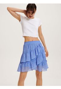 Reserved - Spódnica z falbanami - jasnoniebieski. Kolor: niebieski. Materiał: tkanina #1