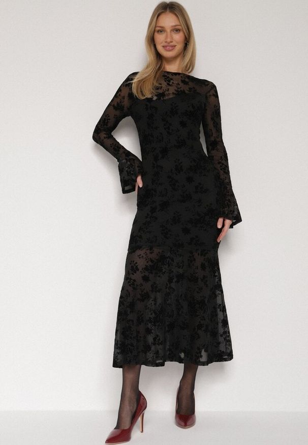 Born2be - Czarna Siateczkowa Sukienka Wieczorowa VICES z Welurowym Wzorem Jilney. Okazja: na randkę. Kolor: czarny. Materiał: welur. Styl: wizytowy