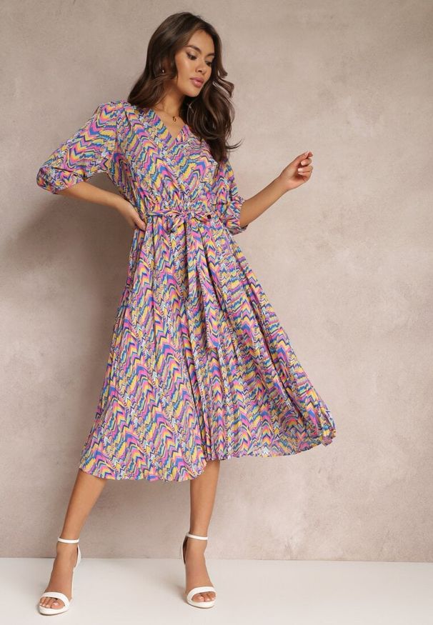 Renee - Niebiesko-Różowa Plisowana Sukienka Maxi z Gumką w Pasie i Paskiem Sangelo. Kolor: niebieski. Materiał: materiał. Styl: elegancki. Długość: maxi