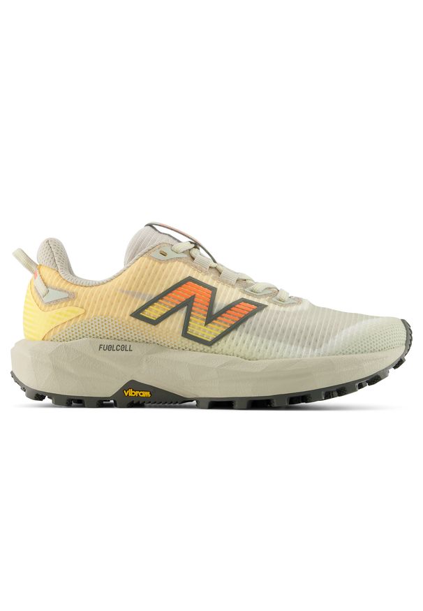Buty damskie New Balance FuelCell Rebel Trail WRBT6G2 – beżowe. Kolor: beżowy. Materiał: syntetyk, materiał, guma. Szerokość cholewki: normalna. Sport: bieganie, fitness