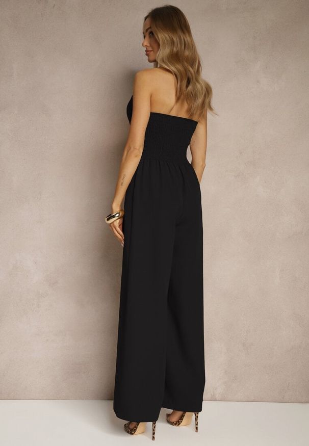 Renee - Czarny Taliowany Kombinezon z Guzikami Nilaviella. Kolor: czarny. Długość: długie. Styl: elegancki