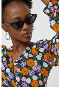 only - Only sukienka kolor fioletowy mini rozkloszowana. Kolor: fioletowy. Materiał: tkanina. Typ sukienki: rozkloszowane. Długość: mini #2