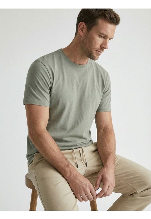 Sinsay - Bawełniana koszulka basic - zielony. Kolor: zielony. Materiał: bawełna