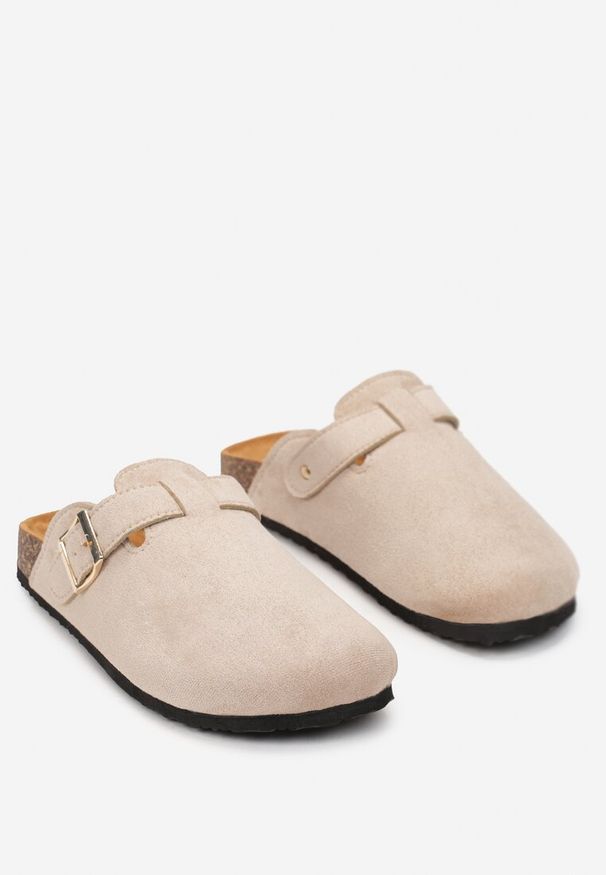 Born2be - Beżowe Klapki na Korkowej Podeszwie z Ozdobnym Paskiem Keele. Okazja: na co dzień. Kolor: beżowy. Styl: casual