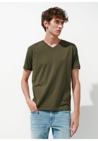 Ochnik - Khaki basic T-shirt męski z logo. Kolor: zielony. Materiał: bawełna. Długość: krótkie. Wzór: aplikacja