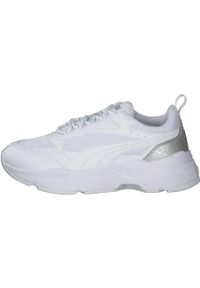Buty do chodzenia damskie Puma Cassia Distressed. Zapięcie: sznurówki. Kolor: biały. Materiał: materiał. Szerokość cholewki: normalna. Sport: turystyka piesza