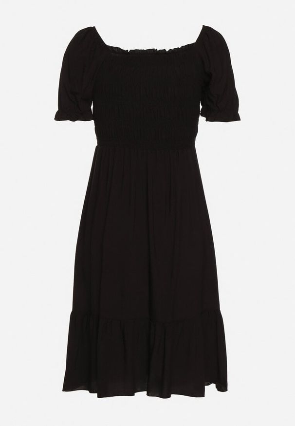 Born2be - Czarna Rozkloszowana Sukienka z Górą z Marszczonej Gumki z Falbankami Decilla. Okazja: na co dzień, na randkę. Typ kołnierza: kołnierz z falbankami. Kolor: czarny. Materiał: jeans. Styl: casual