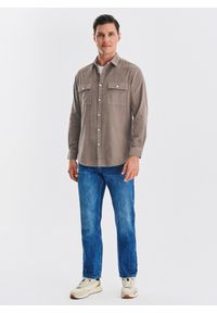 Pako Lorente - PAKO LORENTE - Brązowa koszula sztruksowa z kieszeniami na piersi. Okazja: na co dzień. Kolor: brązowy. Materiał: sztruks. Długość rękawa: długi rękaw. Długość: długie. Sezon: jesień. Styl: casual #2